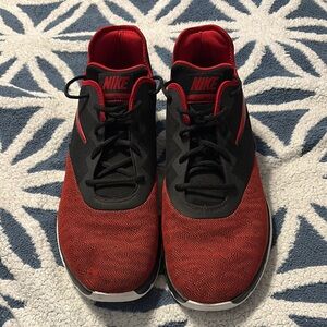 Nike Men's Red and Black Air Max Infuriate Shoes